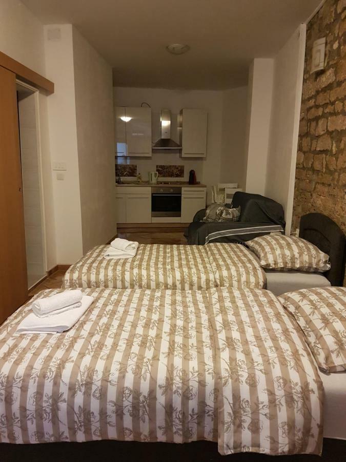 Studio Apartman Via شيبينيك المظهر الخارجي الصورة